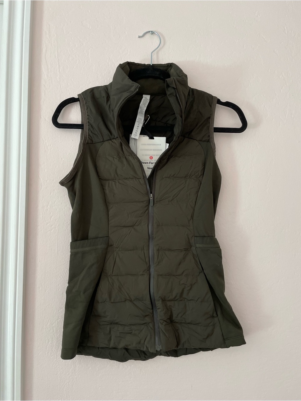 Brand New Lululemon Athletica Olive Quilted Women's Vest